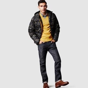 Banana Republic Camouflage Down Hooded Puffer tall